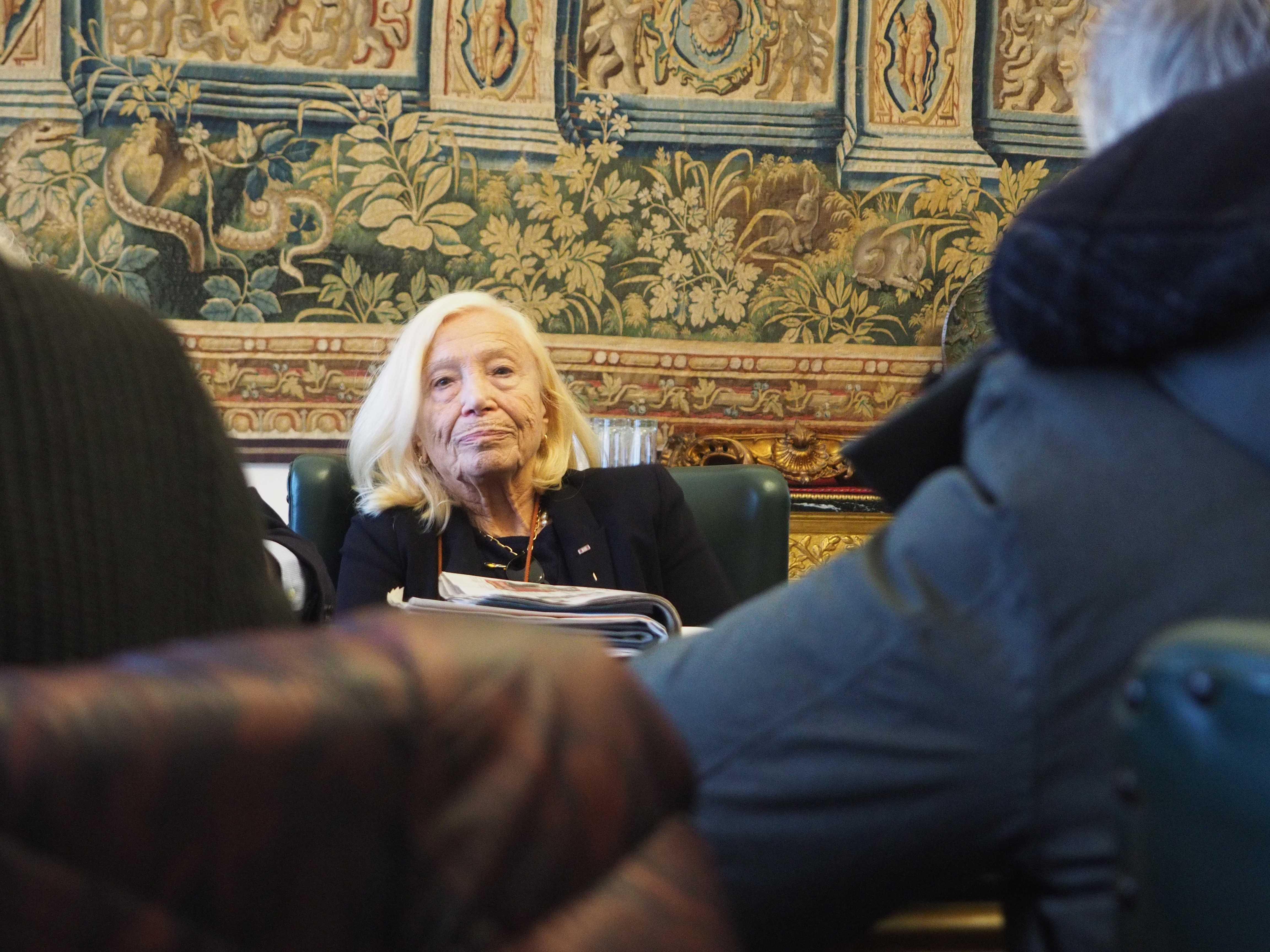 OLYMPUS DIGITAL CAMERA